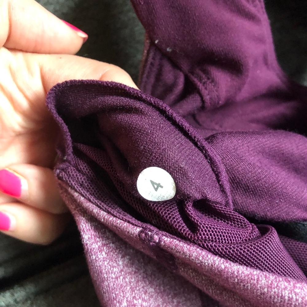 Lululemon scoop tank - Picture 4 of 5